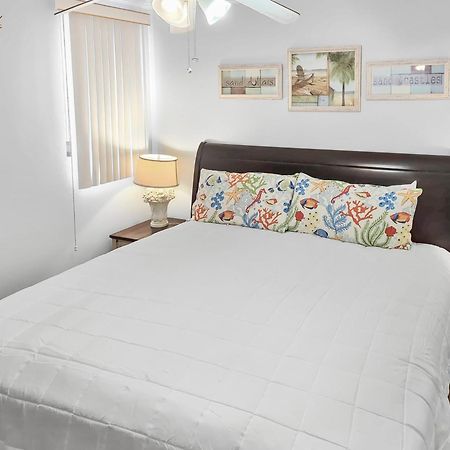 Is9-Cozy Upstairs Beachfront Condo - King Beds 沃尔顿堡滩 外观 照片